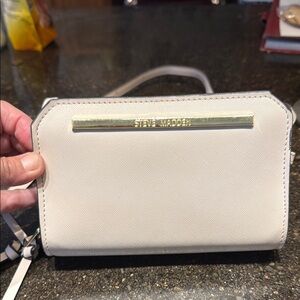 Steve Madden Off White Wristlet Clutch -like new only used twice!